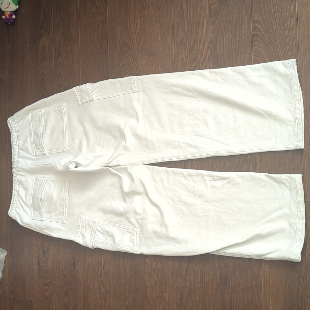 Aritzia Wide Leg Pants in White - Picture 11 of 16